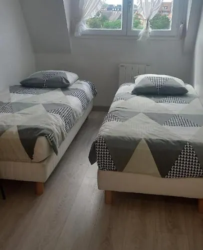 Lumineux Et Fonctionnel En Bord De